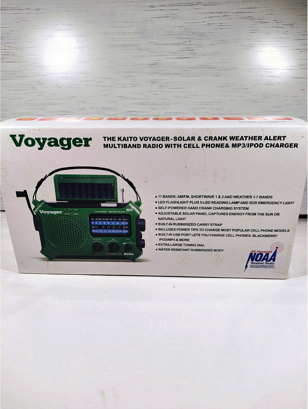 Kaito Voyager KA500 NOAA Weather Alert Solar/Crank Multiband USB Charger Green